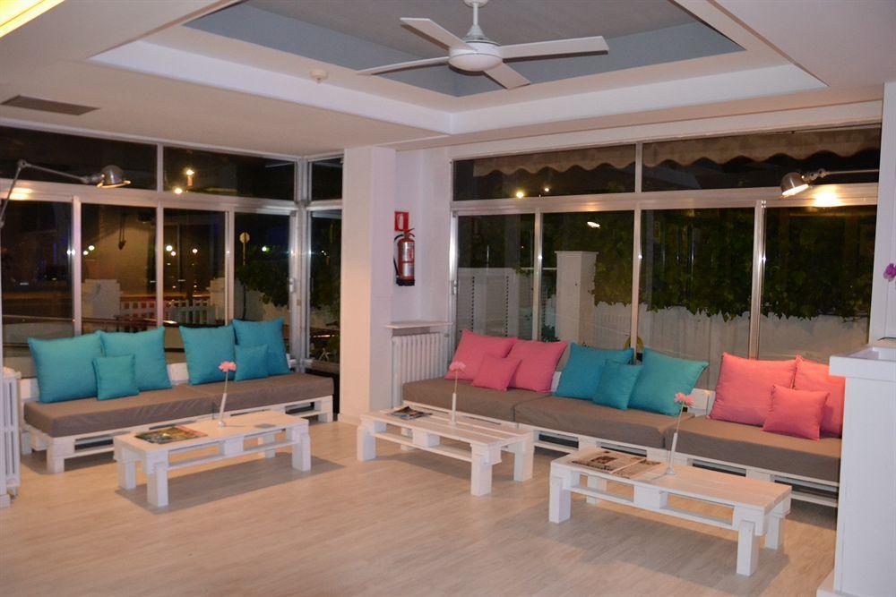 Solvi Hotel - Adults Only Vilanova i la Geltru Luaran gambar