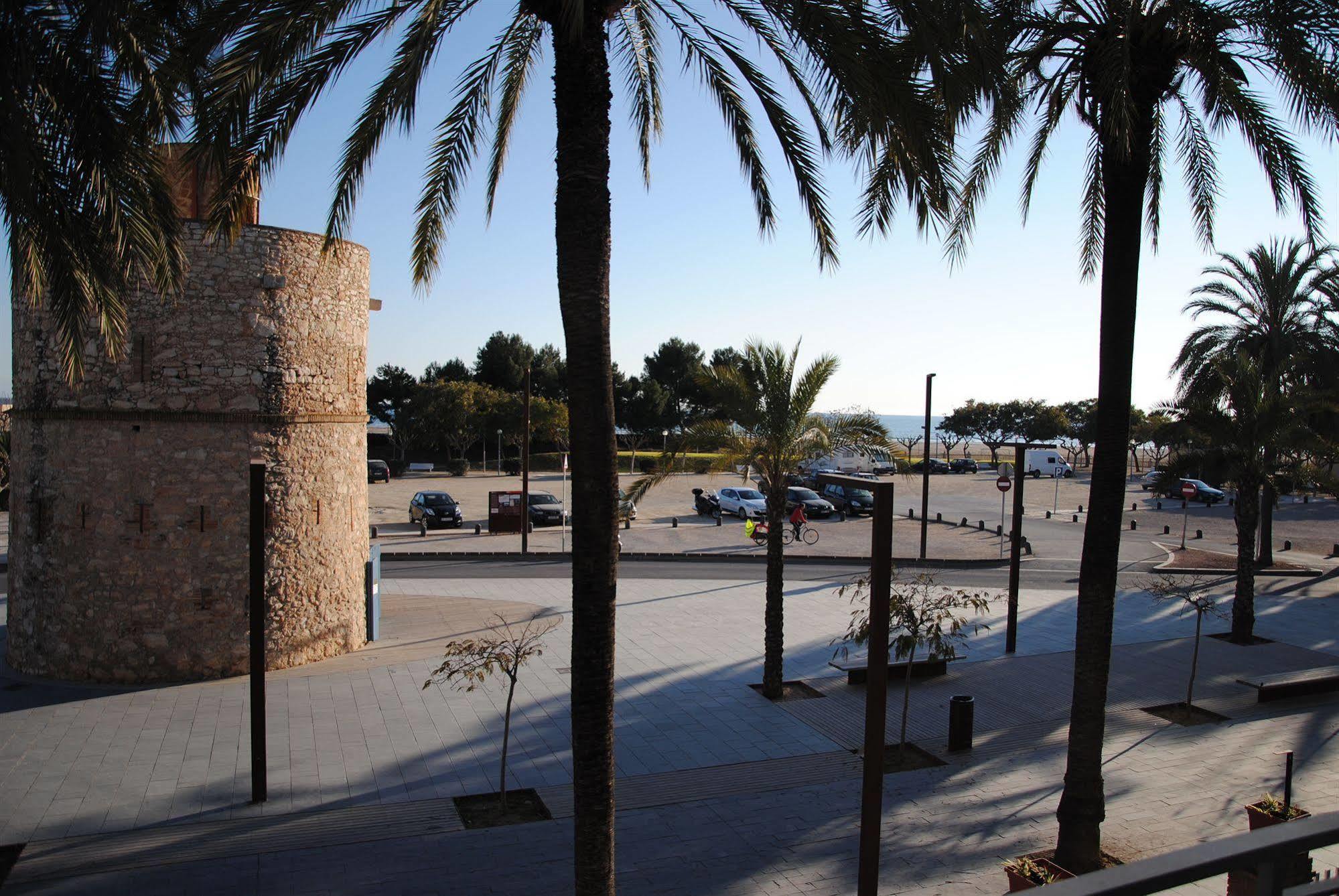 Solvi Hotel - Adults Only Vilanova i la Geltru Luaran gambar